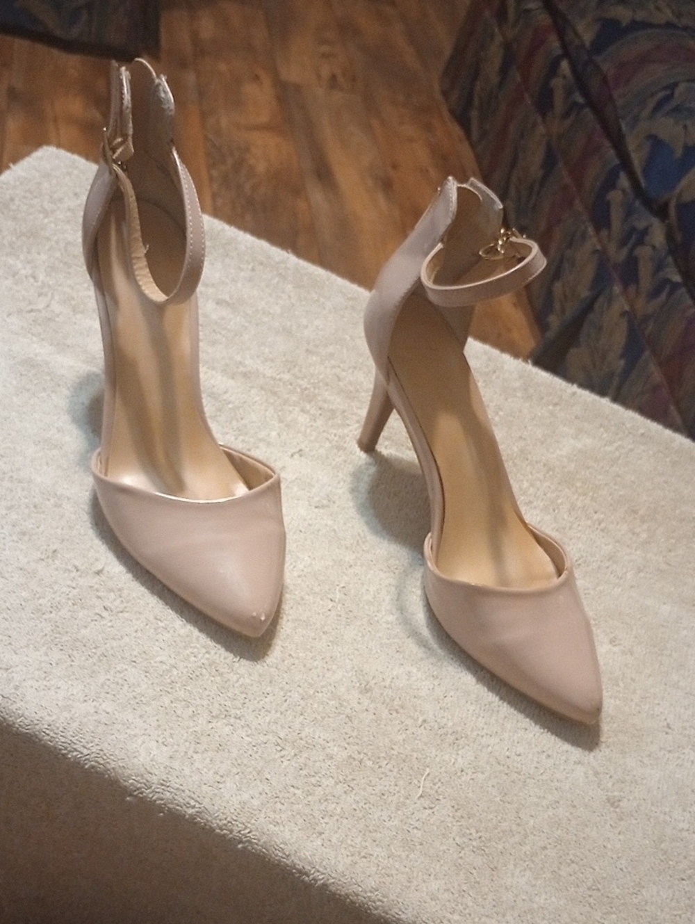 Thalia Sodi Blush Pointed-Toe Ankle Strap Heels Size 6 Med